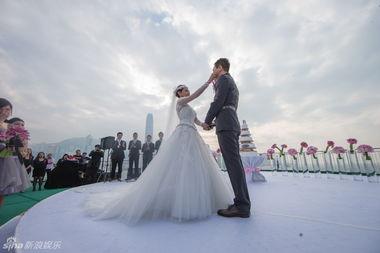 刘璇婚礼视频,甜蜜瞬间引网友热议